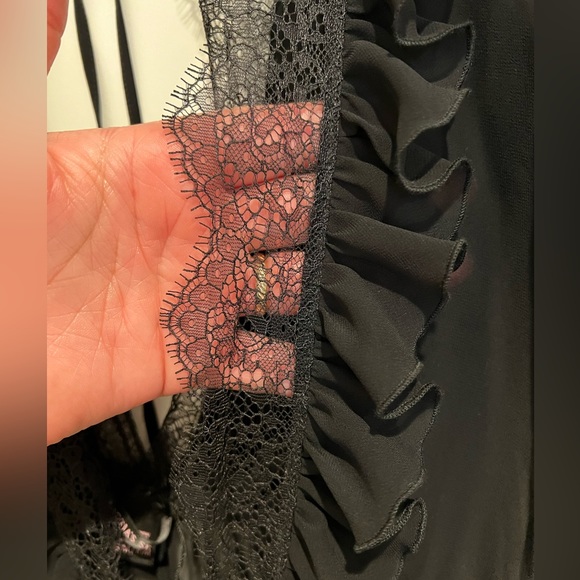 Victorias Secret NWT sheer coverlet. Size Small/Medium - Picture 4 of 5